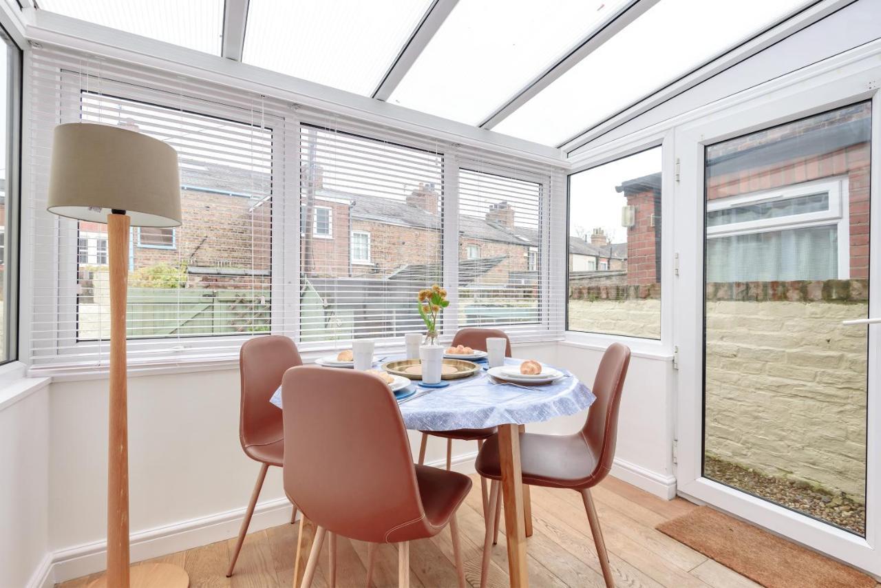 The Drey - Modern Cottage For Four In York Centre Экстерьер фото